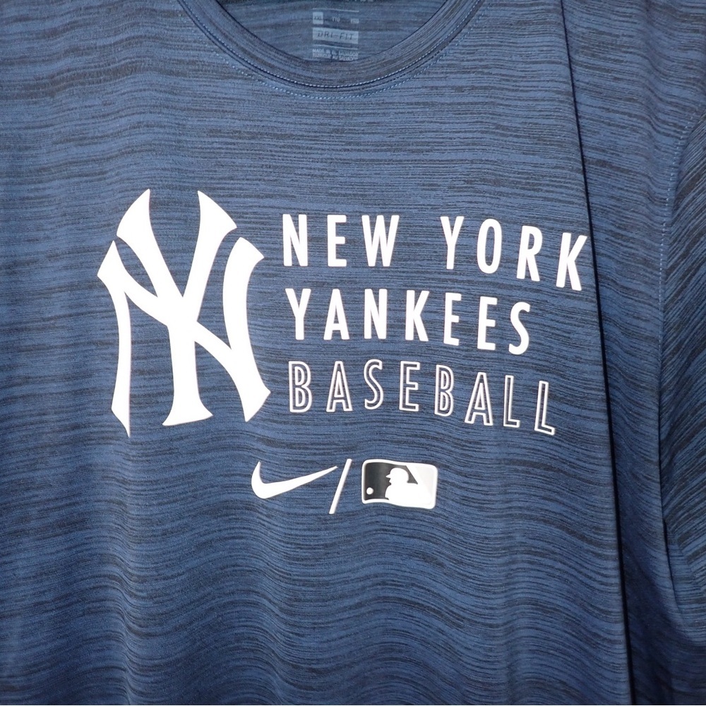 Nike New York Yankees MLB Authentic Collection T-Shirt Men's Sz XXL The Nike Tee - Picture 3 of 9